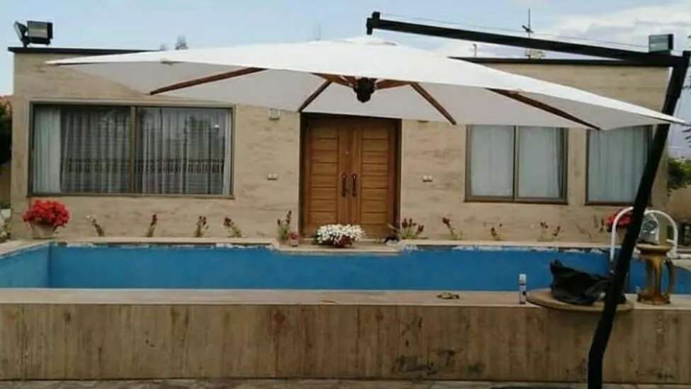 چتر و آلاچیق سایبان سرا